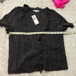 Lettuce trim short sleeved cardigan